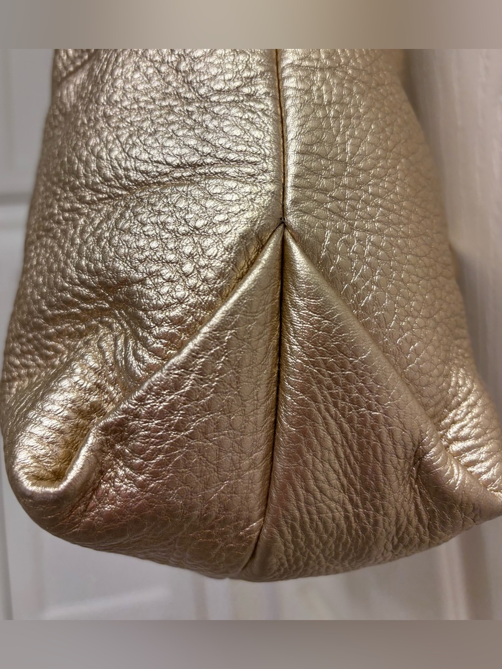 Michael Michael Kors Austin gold metallic leather hobo shoulder bag - Picture 8 of 13